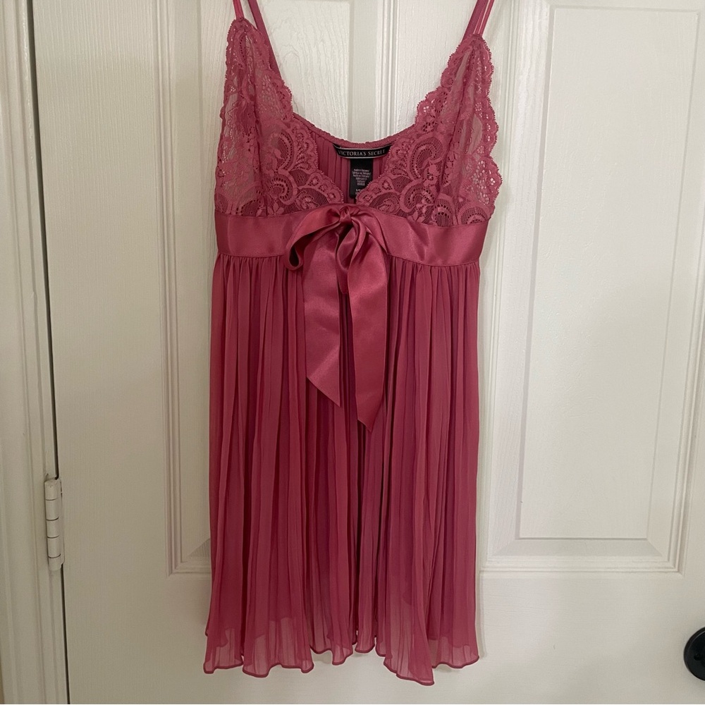 Victoria’s Secret  Pink Lace Babydoll nightgown